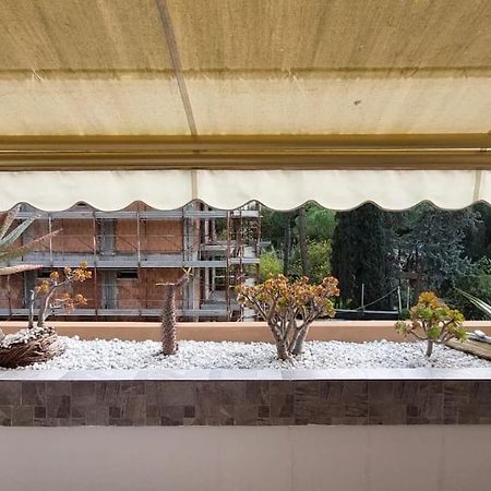 Ampio Monolocale Con Terrazzo - A 2 Passi Dal Mare Apartment Latte Ngoại thất bức ảnh