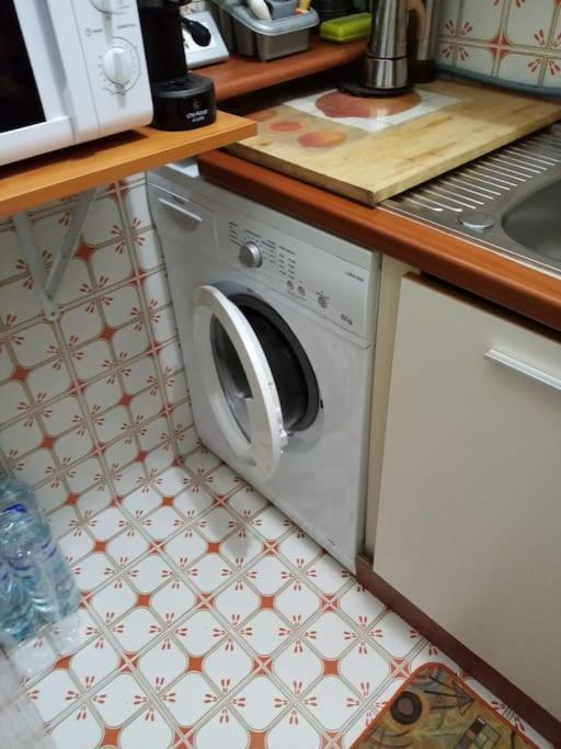 Ampio Monolocale Con Terrazzo - A 2 Passi Dal Mare Apartment Latte Ngoại thất bức ảnh